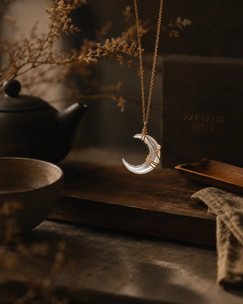 Moon Ritual Pendant – Minimalist Oriental Necklace for Spiritual Calm HanTang Studio