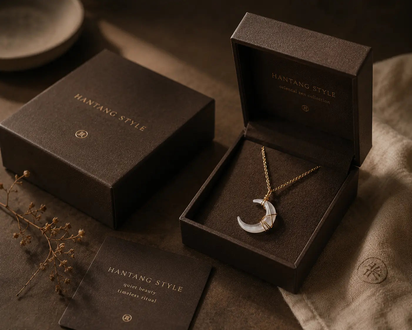 Moon Ritual Pendant – Minimalist Oriental Necklace for Spiritual Calm HanTang Studio