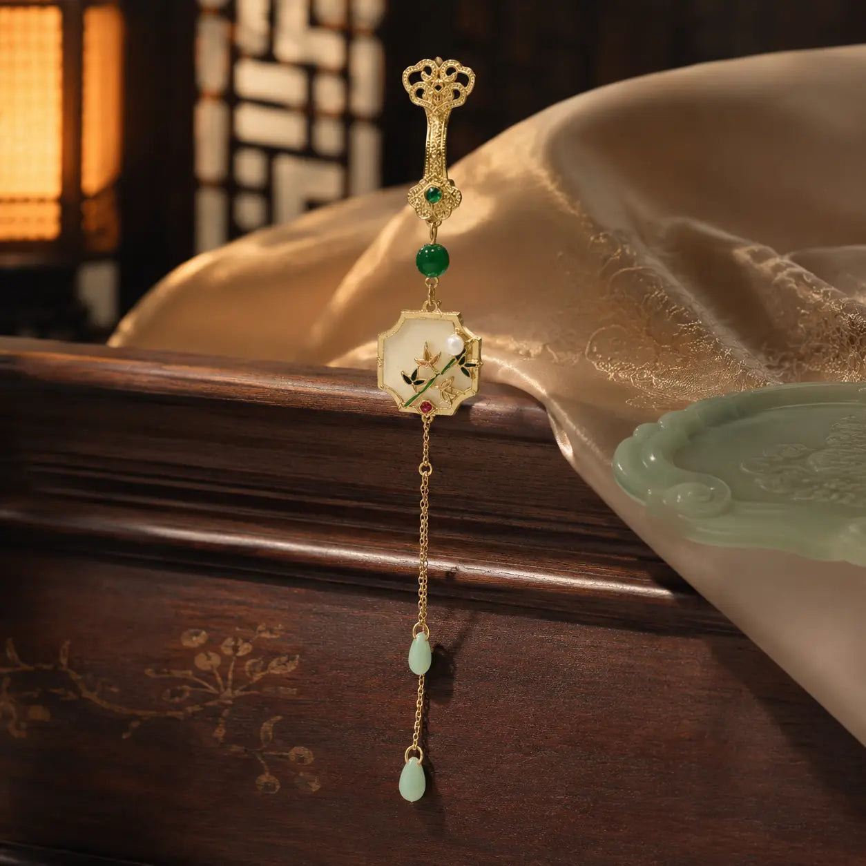 Imperial Orchid Jade Tassel Hairpin