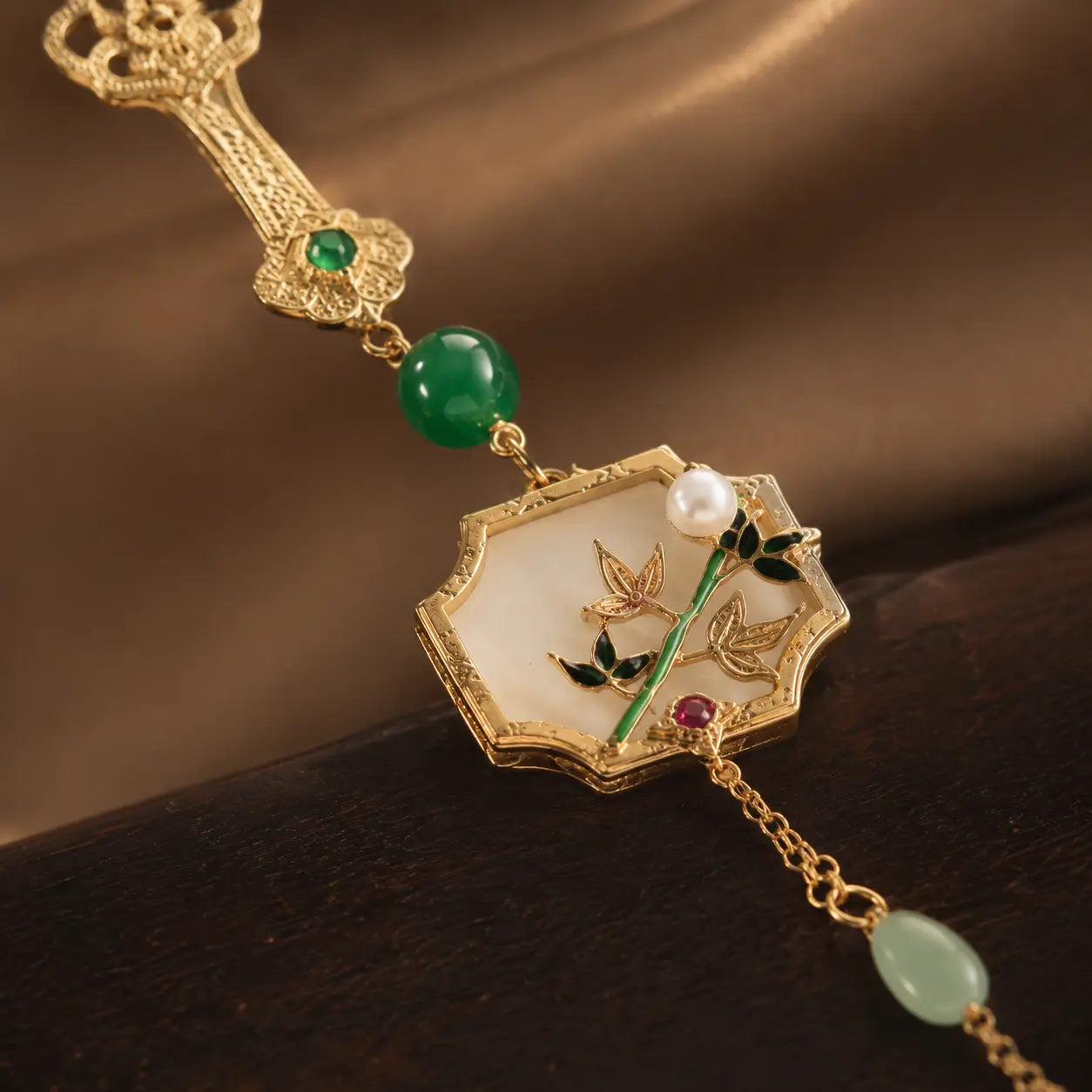 Imperial Orchid Jade Tassel Hairpin