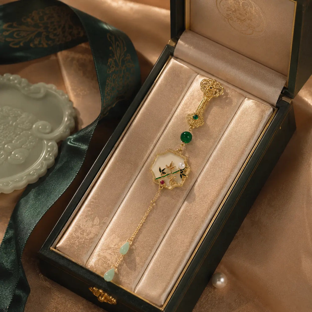 Imperial Orchid Jade Tassel Hairpin