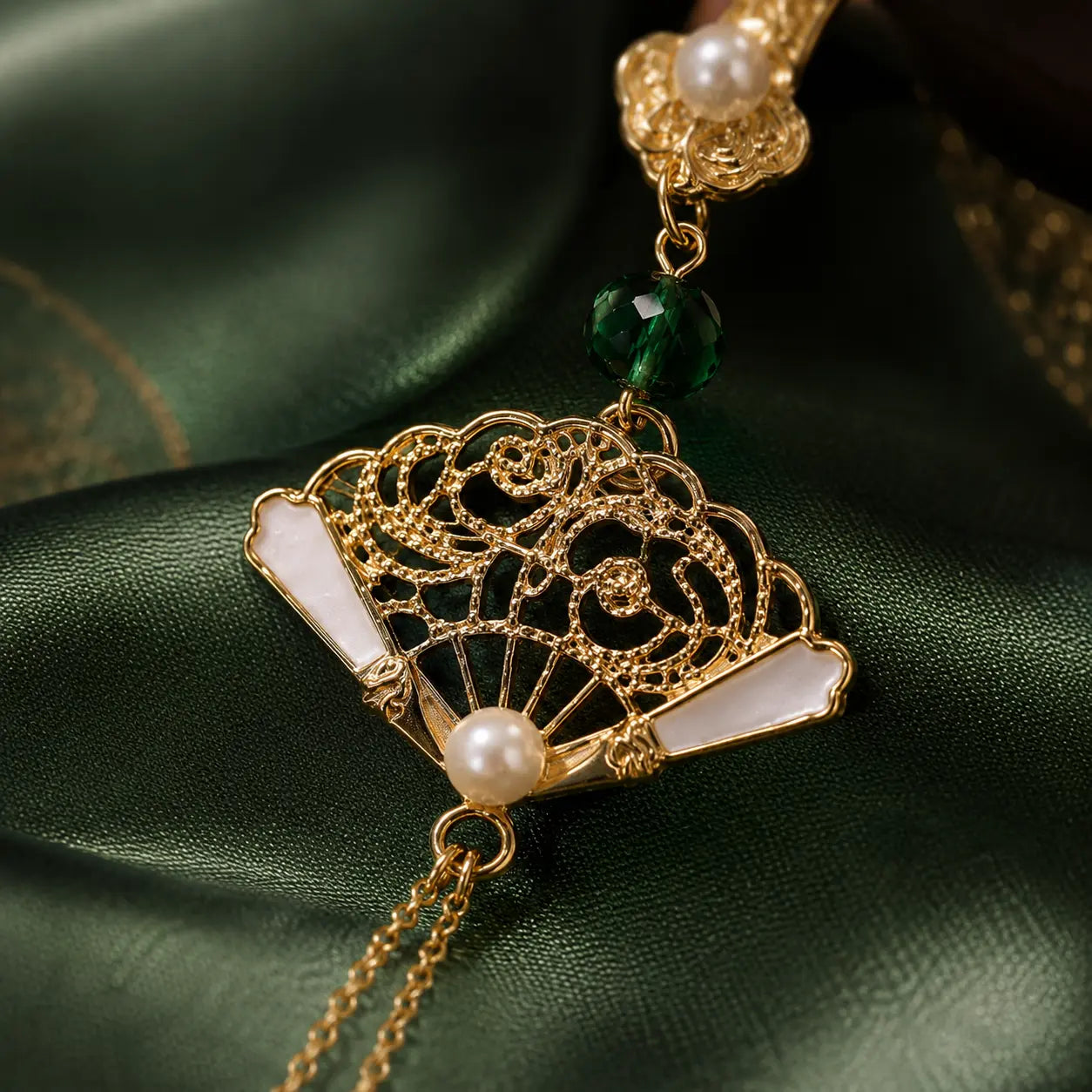 Imperial Fan Pearl Tassel Hairpin