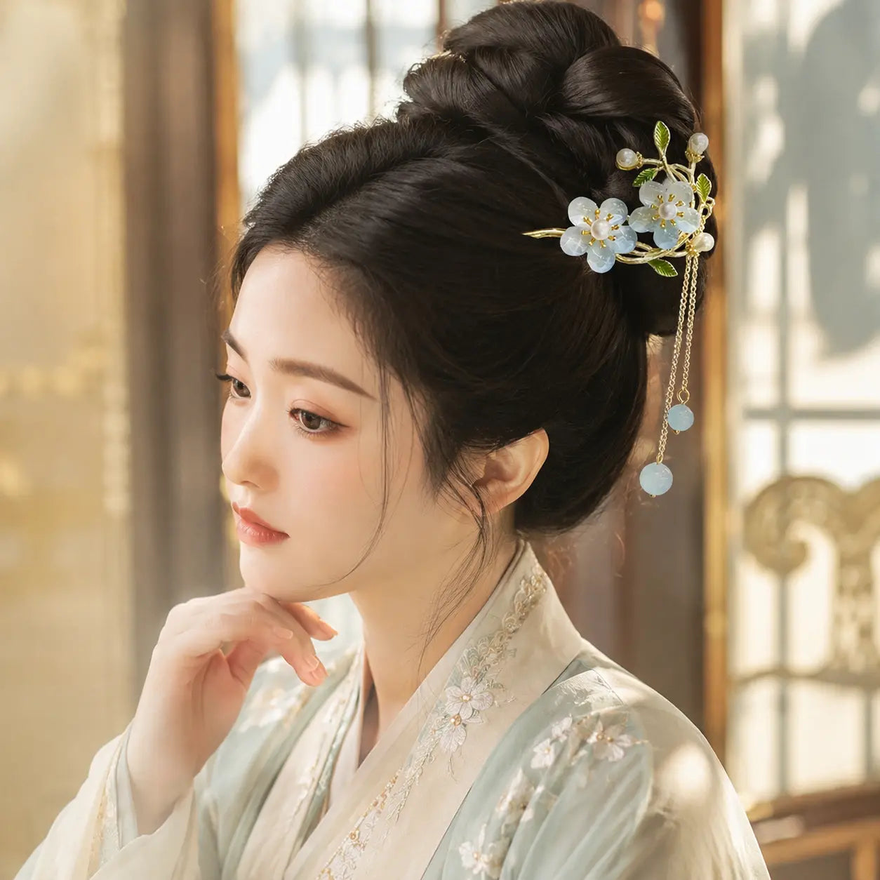 Azure Blossom Pearl Tassel Hairpin