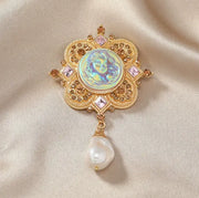 Celestial Muse Pearl Brooch – Vintage Goddess Emblem Pin hantangstyle